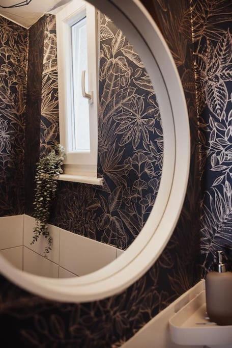 Cozy Dreams: Deluxe 2-Zimmer-Apartment -Kueche Нюрнберг Екстер'єр фото