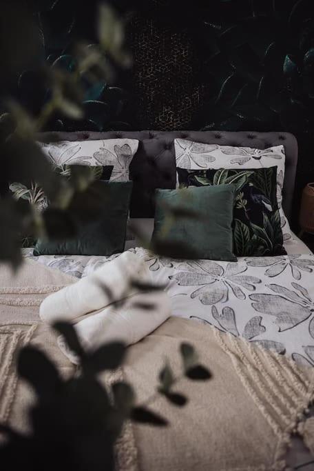 Cozy Dreams: Deluxe 2-Zimmer-Apartment -Kueche Нюрнберг Екстер'єр фото
